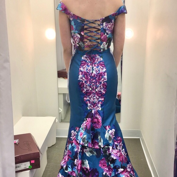 Ellie Wilde Two-Piece Prom Dress - Picture 4 of 4